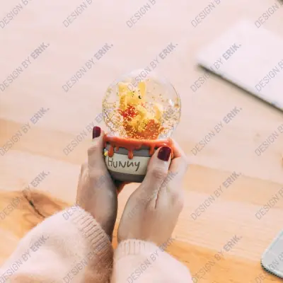 DISNEY - Winnie the Pooh Snowglobe - Figurine